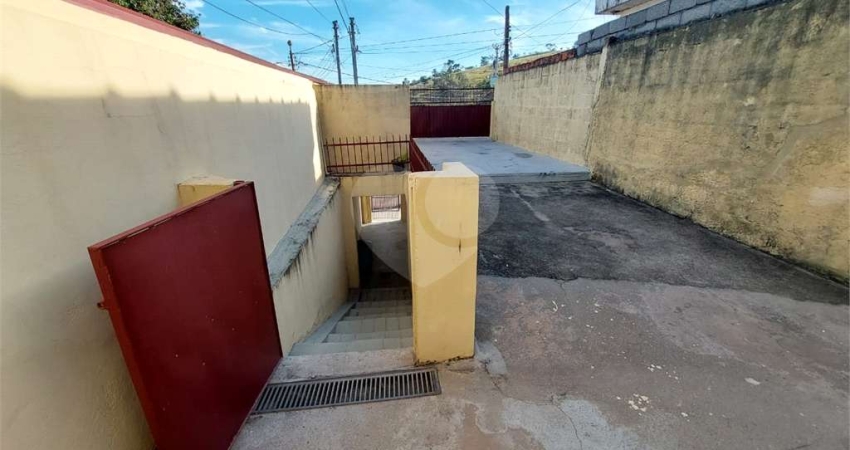 Casa de vila com 2 quartos à venda em Jardim Tarumã - SP