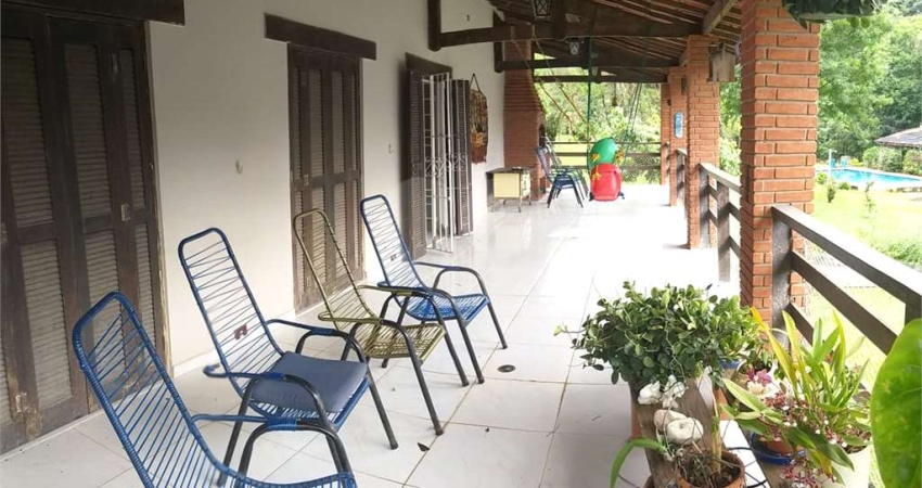 Sítio com 5 quartos à venda em Pau Arcado - SP
