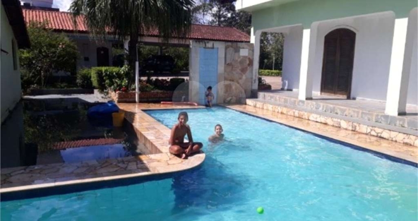 Chácara com 4 quartos à venda em Chácaras Campo Limpo - SP