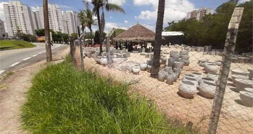 Terreno à venda na Comendador Gumercindo Barranqueiros, Jardim Santa Teresa, Jundiaí