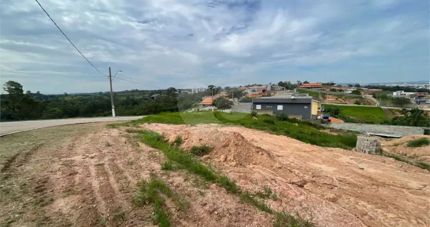 Terreno à venda na Rua Bahia, Jardim Tarumã, Jundiaí