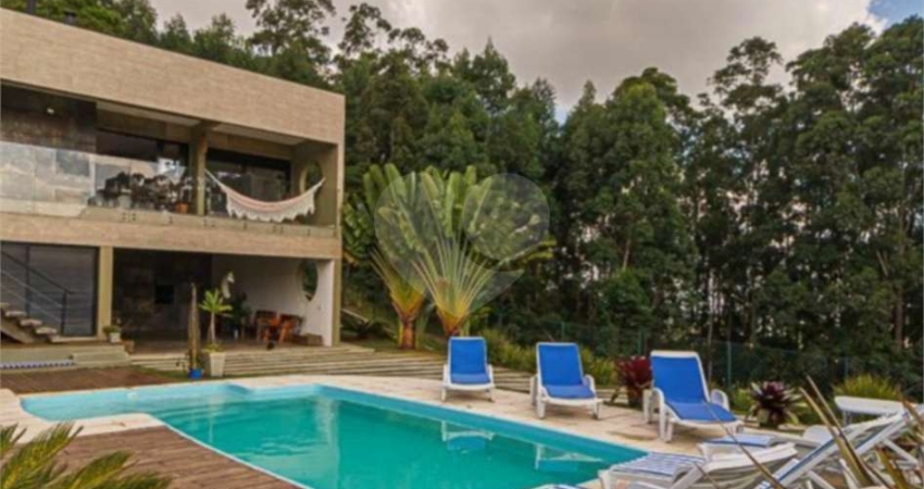 Condomínio com 4 quartos à venda em Colinas De Inhandjara - SP