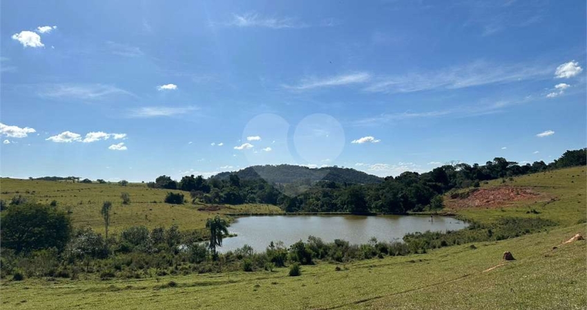Terreno à venda na Isaac De Mesquita Junior, Chácaras do Guacuri, Itupeva