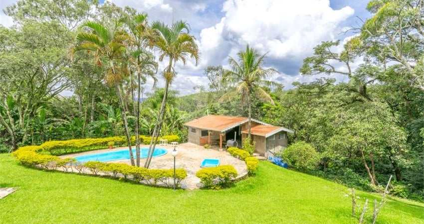 Chácara com 4 quartos à venda em Horto Florestal - SP