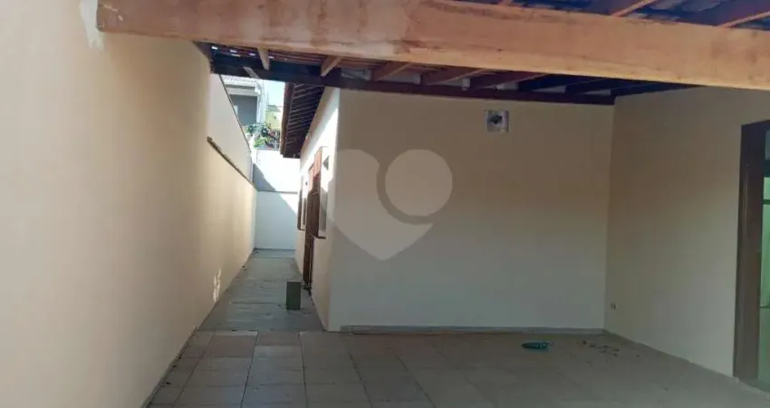 Casa com 3 quartos à venda em Residencial Jardim Perolla - SP