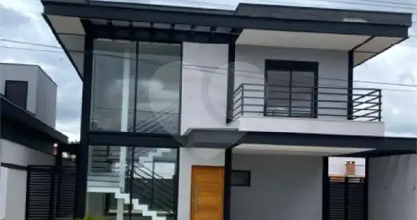 Sobrado com 3 quartos à venda em Nova Era - SP