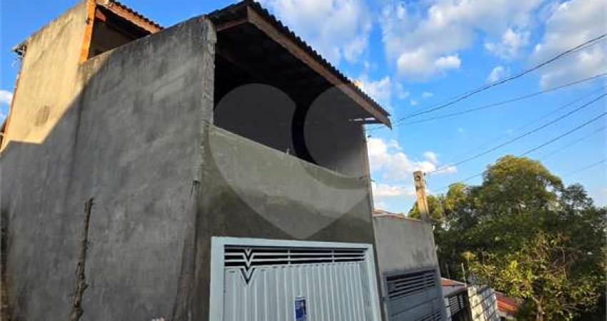 Sobrado com 2 quartos à venda em Jardim Itália - SP