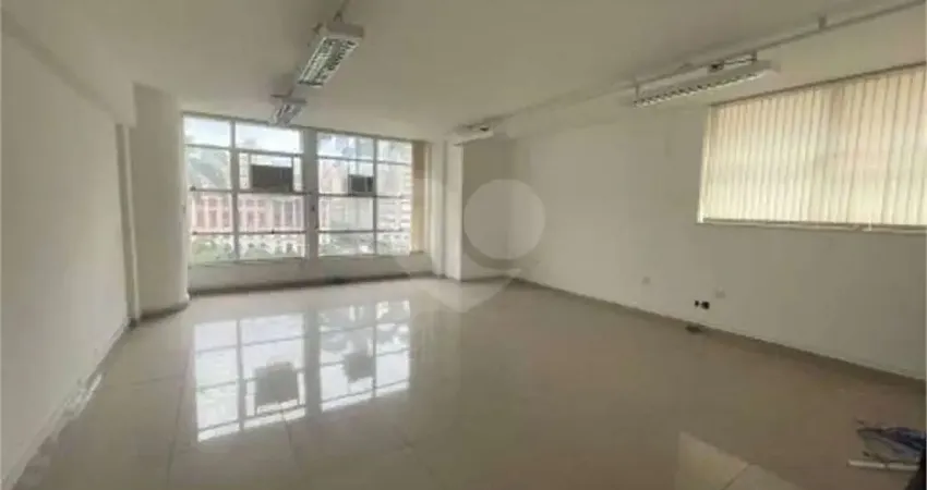 Sala comercial à venda na Praça Ramos de Azevedo, Centro, São Paulo