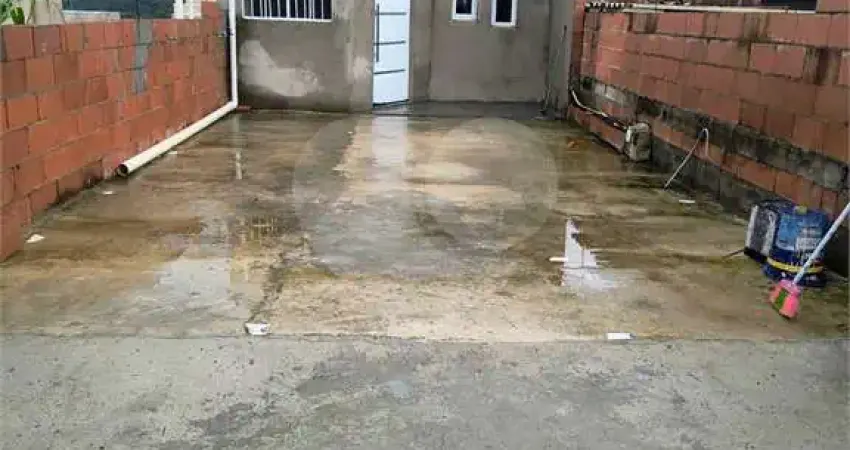 Casa com 1 quartos à venda em Jardim Das Angélicas - SP