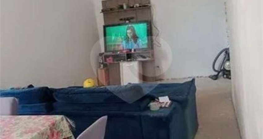 Casa com 2 quartos à venda em Jardim Fernandes - SP