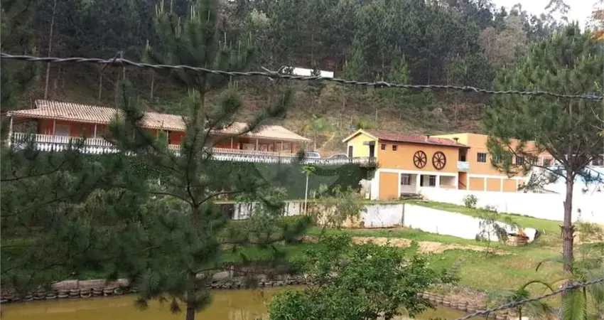 Chácara com 8 quartos à venda em Chácaras São Guido - SP