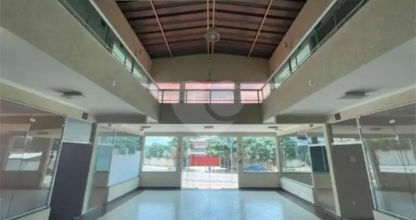 Salão Comercial para locação em Jardim São Vicente - SP