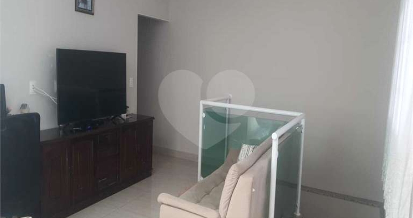 Casa com 3 quartos à venda em Bela Vista - SP