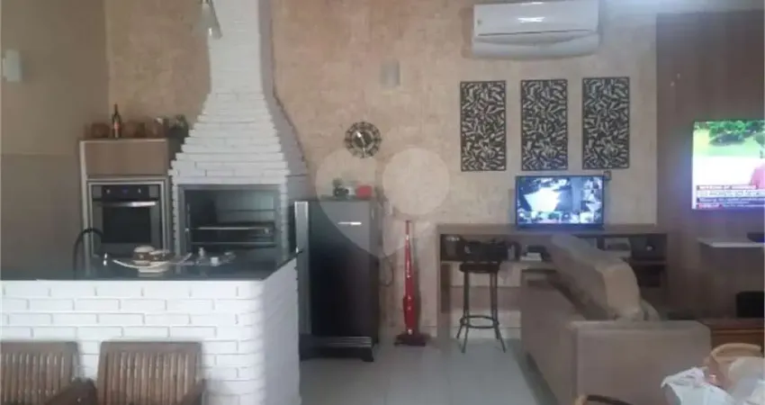 Casa de vila com 3 quartos à venda em Jardim Das Tulipas - SP