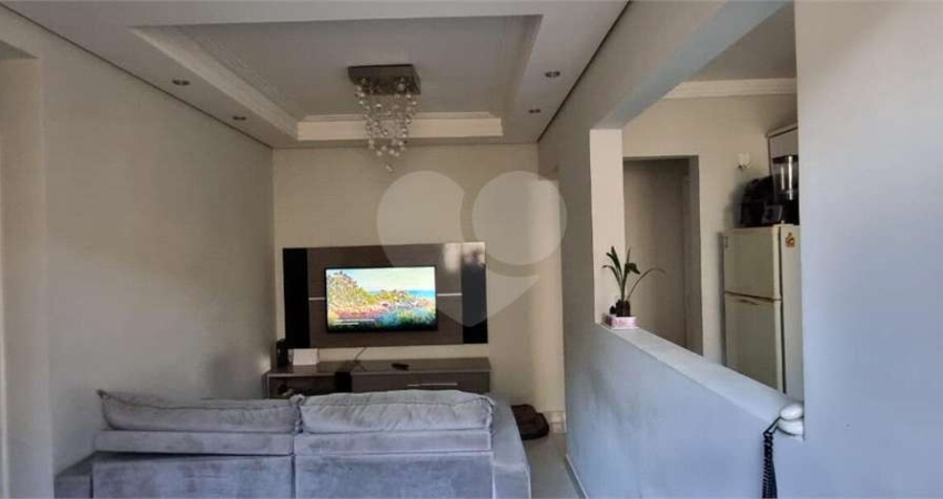 Apartamento com 2 quartos à venda em Vila Della Piazza - SP