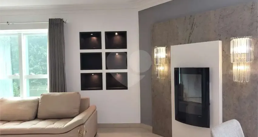 Apartamento com 3 quartos à venda ou para locação em Centro - SP