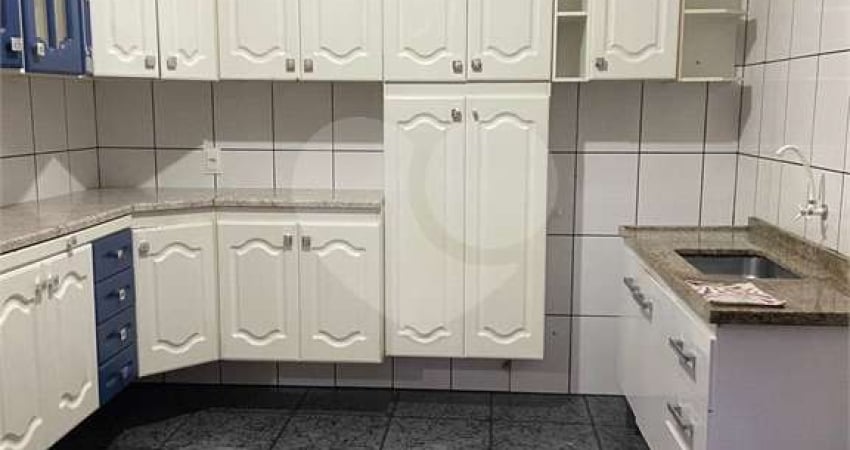 Casa térrea com 2 quartos para locação em Parque Residencial Jundiaí - SP