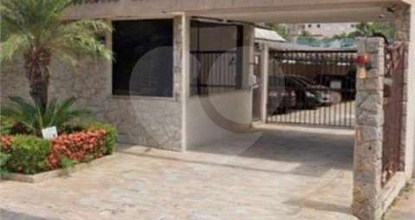 Apartamento com 3 quartos à venda em Jardim Santa Teresa - SP