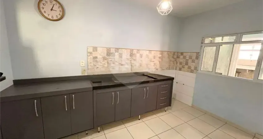 Casa com 2 quartos para alugar na Central, Vila Santa Terezinha, Várzea Paulista
