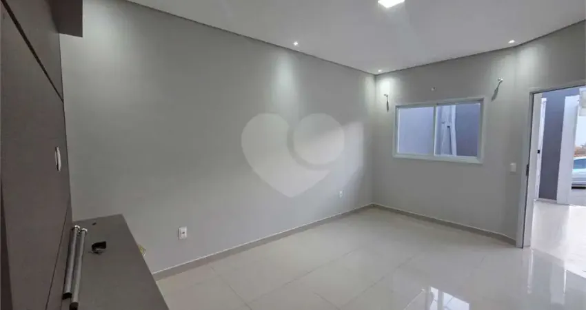 Casa com 2 quartos para locação em residencial santa giovana - sp