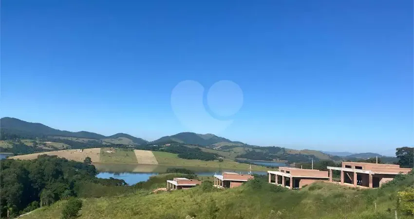 Terreno à venda no Centro, Joanópolis
