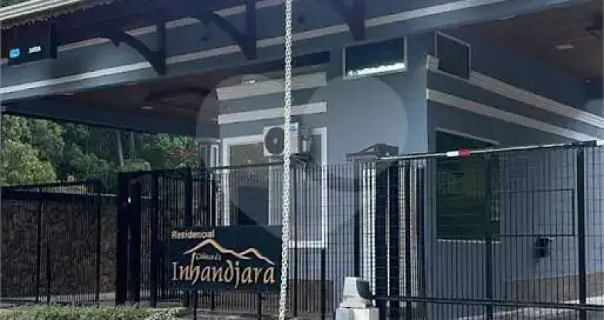 Terreno em condomínio fechado à venda no Colinas de Inhandjara, Itupeva 