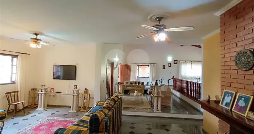 Chácara / sítio com 5 quartos à venda no Chácaras do Guacuri, Itupeva 