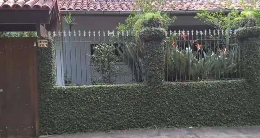 Casa com 2 quartos à venda no Itamarati, Petrópolis