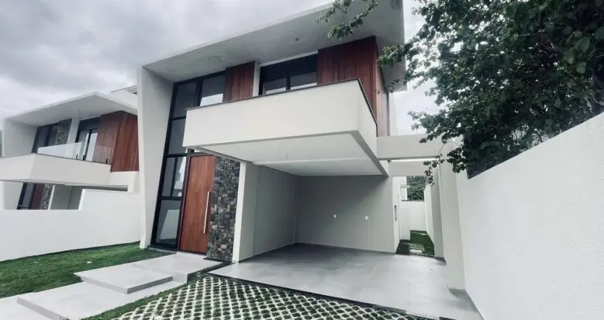 Casa alto padrão para venda em florianópolis, rio tavares, 3 dormitórios, 3 suítes, 4 banheiros, 2 vagas