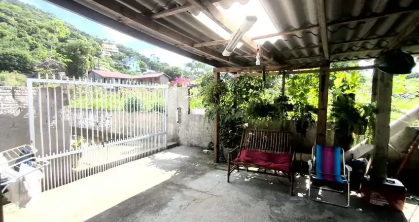 Casa com 4 quartos à venda na Rua Fabriciano Inácio Monteiro, 1195, Vargem do Bom Jesus, Florianópolis