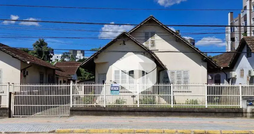 Terreno à venda, 644 m² por R$ 980.000,00 - Anita Garibaldi - Joinville/SC