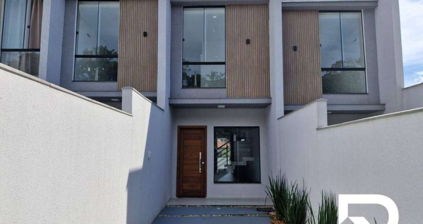Sobrado com 3 dormitórios à venda, 77 m² por R$ 420.000,00 - Nova Brasília - Joinville/SC