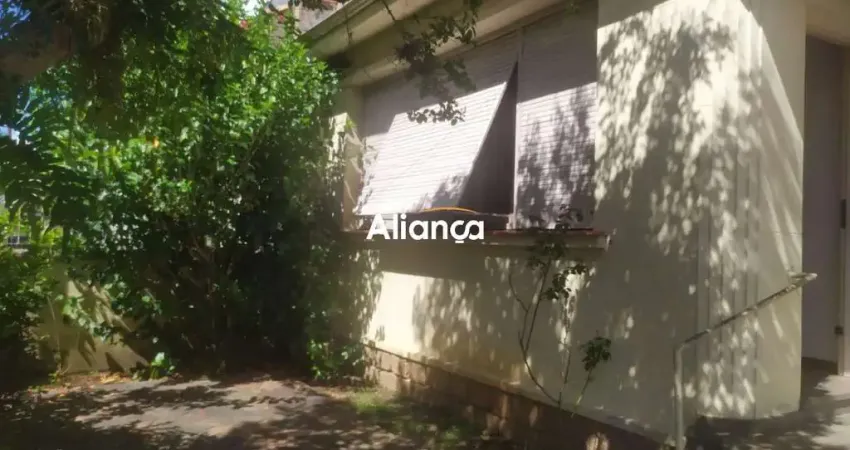 Casa comercial para alugar na Avenida Ceará, 1838, São João, Porto Alegre