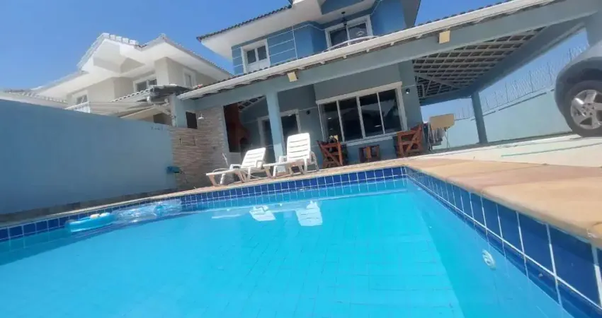 Casa em condomínio fechado com 3 quartos à venda na Rua Salomão Malina, 747, Vargem Pequena, Rio de Janeiro