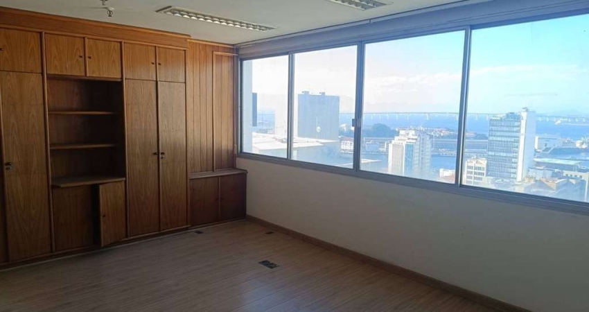Andar corporativo com 260m e 5 vagas