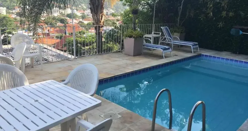 Casa com 4 quartos para alugar na Rua Roberto Augusto Morgado, 219, São Francisco, Niterói