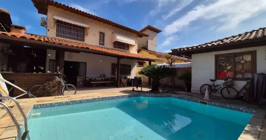 Casa com 4 quartos à venda na Rua João Pinto, 398, Piratininga, Niterói