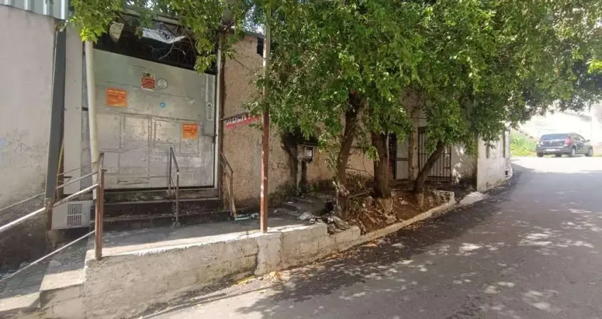 Casa para alugar na Rua Noronha Torrezão, 398, Santa Rosa, Niterói