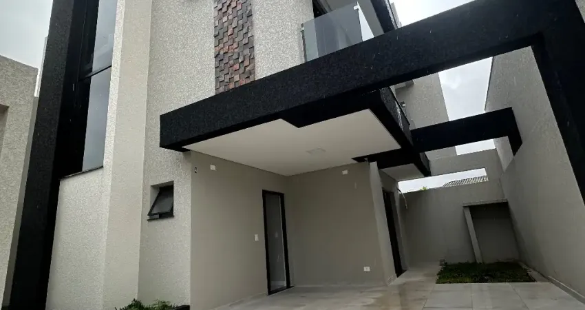 Triplex alto padrão – 3 quartos, 1 suíte com sacada – terraço e sala ampla