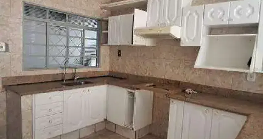 Casa Residencial à Venda em Jardim do Éden, Franca – 3 Dormitórios, 1 Suíte, 2 Vagas