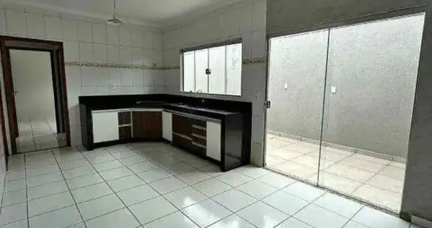 Casa com 3 quartos à venda, 175m² - Parque Residencial Nova Franca