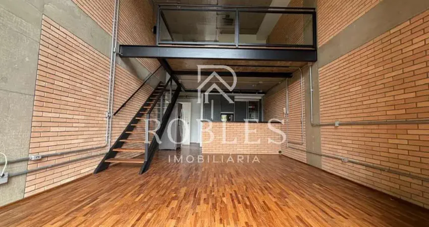 Loft Triplex com 127 m², 1 quarto sendo 1 suíte para alugar no bairro Pinheiros.
