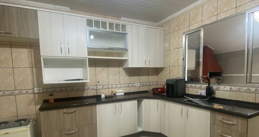 Casa com Quintal no Parque da Fonte