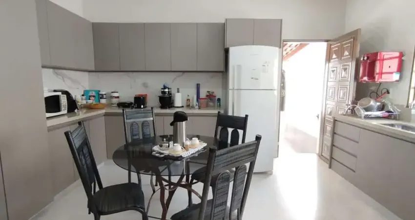 Casa com 3 quartos à venda no Nova Floresta, Patos de Minas