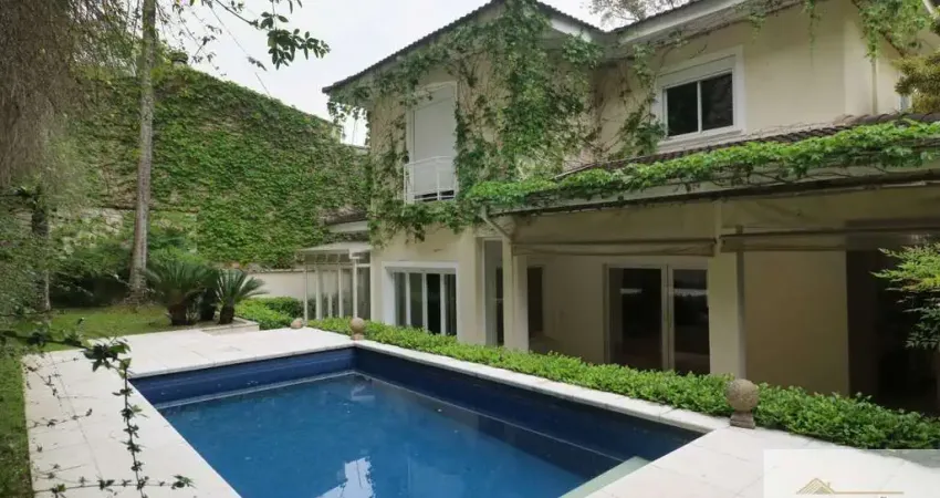 Casa em condomínio, 440mts, 4 suítes, 4 vagas no condomínio vinicius de moares