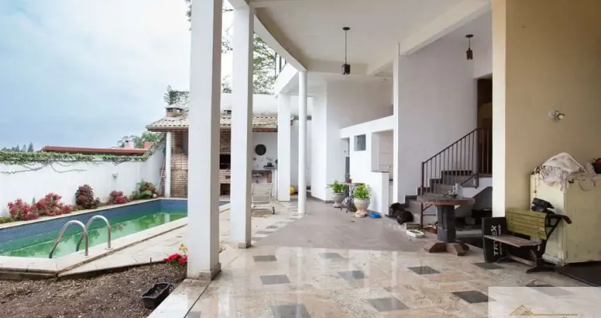 Sobrado Residencial, 394 mts, 6 dormitórios, 6 vagas, no Morumbi