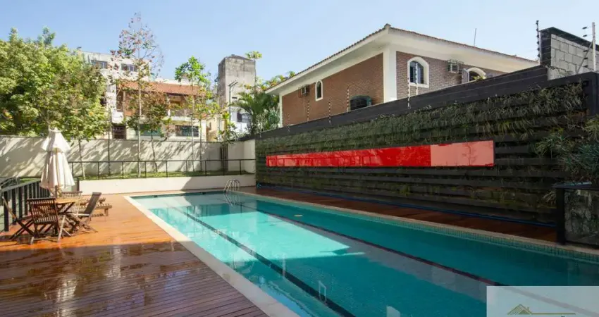 Apartamento 200 mts , com 4 dormitórios, sendo 2 suítes e 5 vagas no morumbi