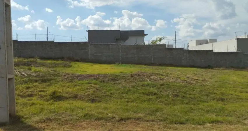 Terreno à venda na Rua São Salvador, Centro, Cambé