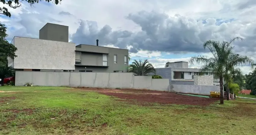Terreno à venda na Rua Carlota Ilnicki, Vivendas do Arvoredo, Londrina