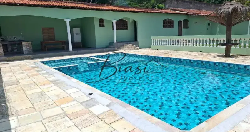 Chácara - SEMI MOBILIADA - Jardim Itapema - 10 quartos sendo 08 suítes - Piscina - Área Gourmet - 1000 m² de terreno - 426 m² de construção - Guararem